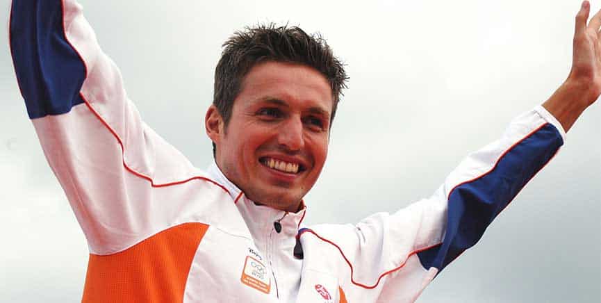 Ian Thorpe seeks help in rehabilitation for personal challenges.